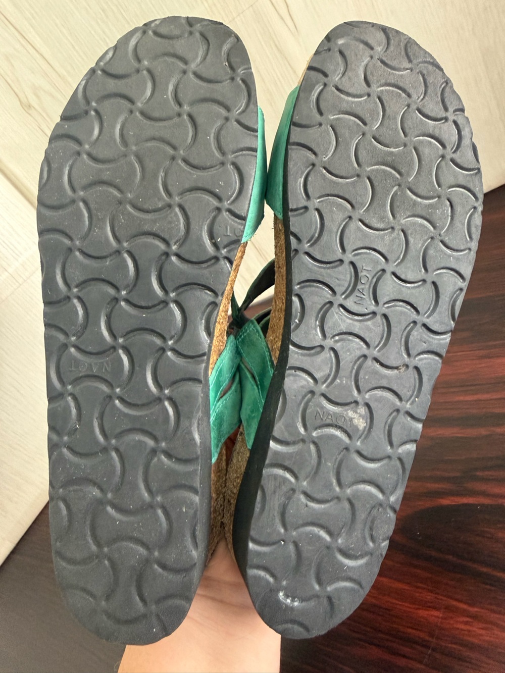 Naot Gabriela Slide Sandal Size 40/9 Women’s Green Good Condition Lightweight - Picture 10 of 12